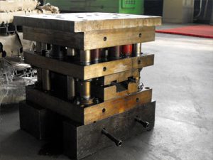 ntm-stampi ntm-ntmsas-lavorazioni-metalliche-tecnologie-conto terzi-conto proprio-lamiere-stampi-prototipi-filettatura-ribaditura-assemblaggio
